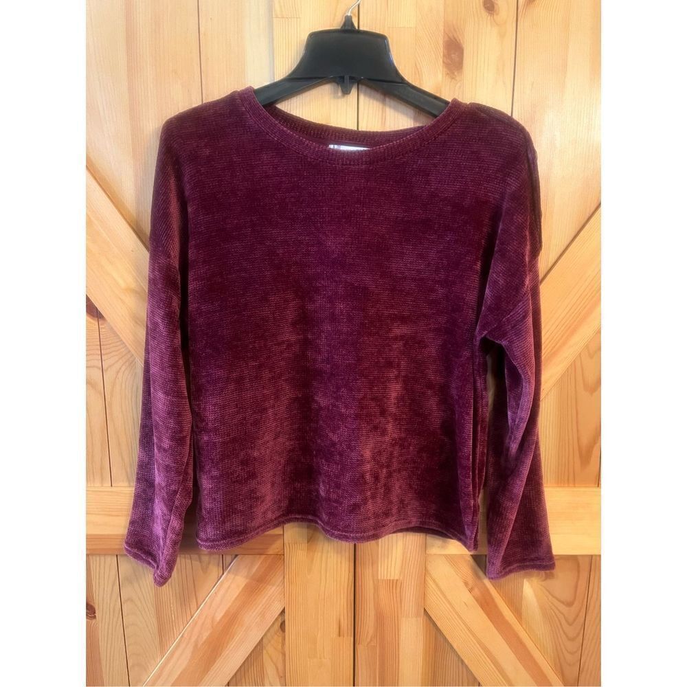 Pink Rose Size Small Sweater Womens Burgundy Long Sleeve Pullover very soft (250